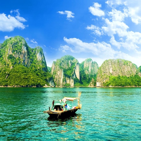 Khám Phá Vịnh Hạ Long – Cảnh Quan Thiên Nhiên Hùng Vĩ Cùng Hittravel