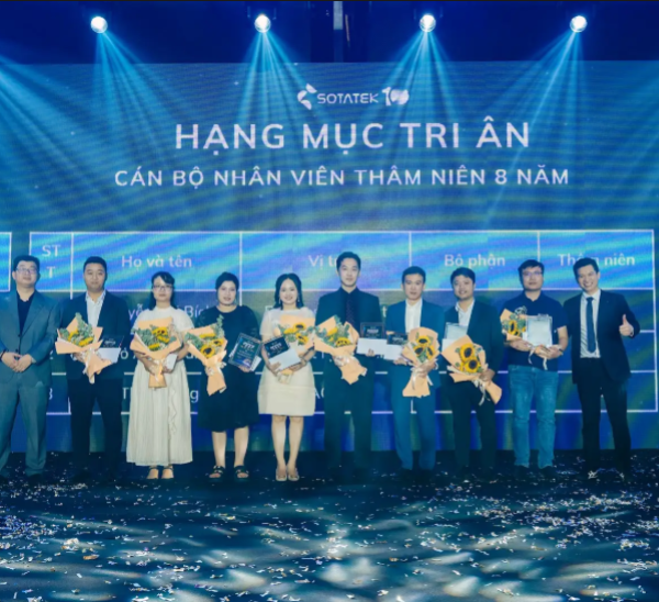 TỔNG KẾT & KẾT HỢP VINH DANH – TRAO GIẢI