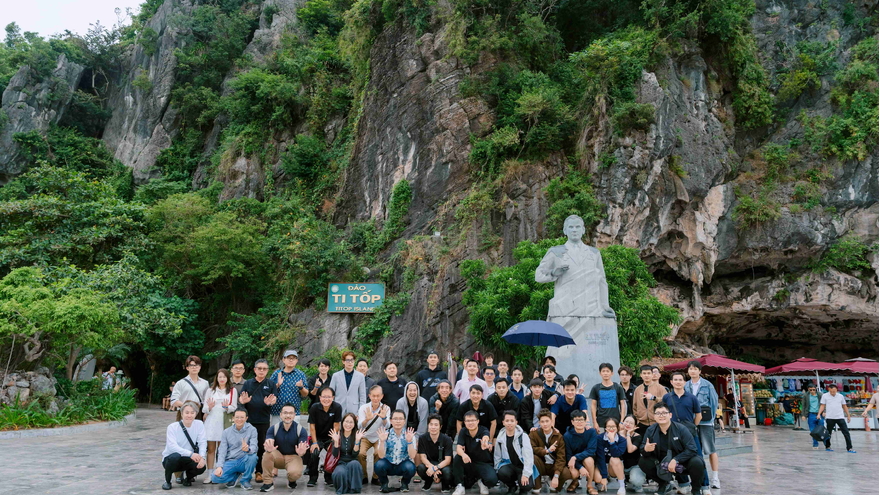 Tour Hà Nội - Hạ Long - Teambuilding - Gala Dinner 3 ngày 2 đêm