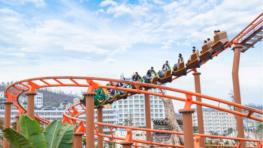 Tour Hà Nội - Hạ Long - Sunworld - Ăn tối trên du thuyền Ambassador 03 ngày 02 đêm