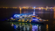 Tour Hà Nội - Hạ Long - Sunworld - Ăn tối trên du thuyền Ambassador 03 ngày 02 đêm