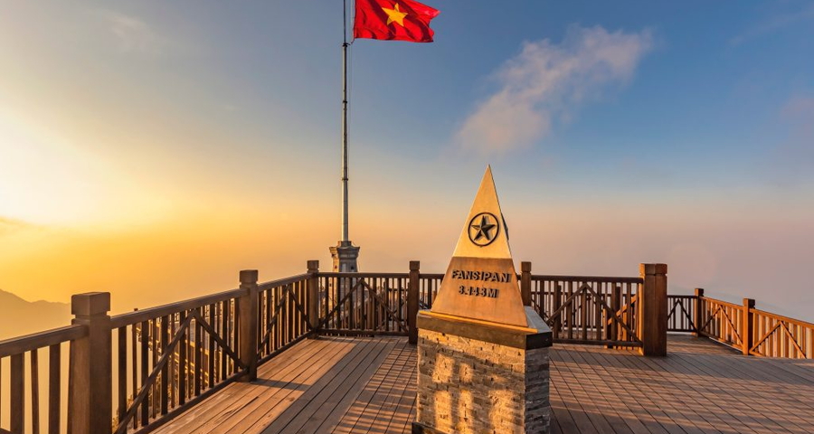 Chinh phục đỉnh Fansifan
