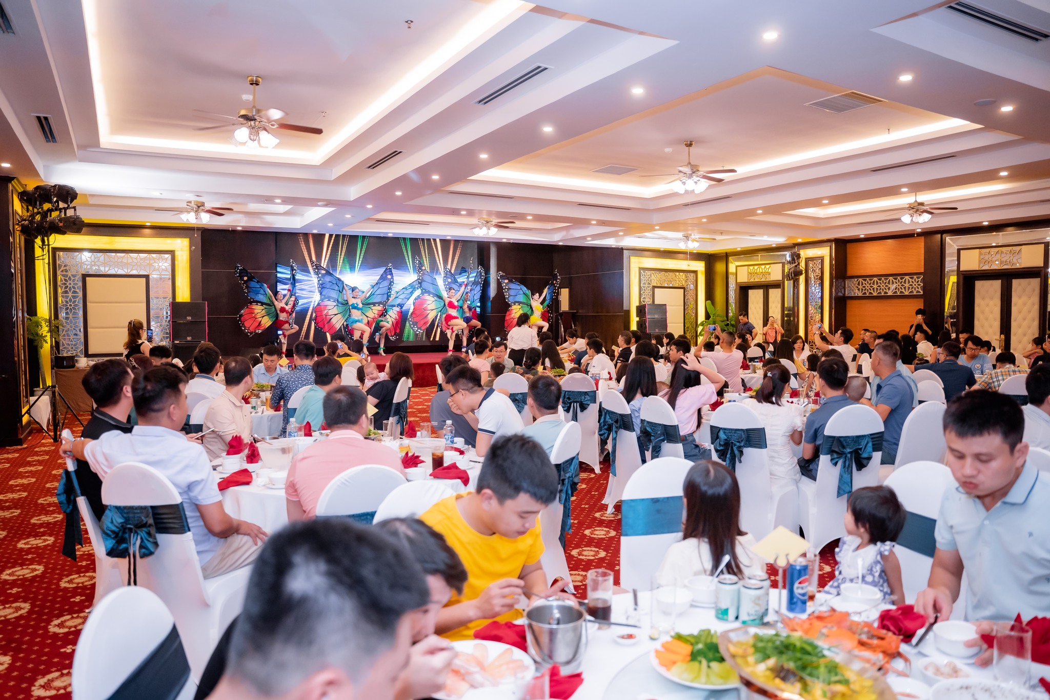 Tour Hà Nội - Cửa Lò - Vinwonders Cửa Hội - Teambuilding - Gala Dinner 03 ngày 02 đêm